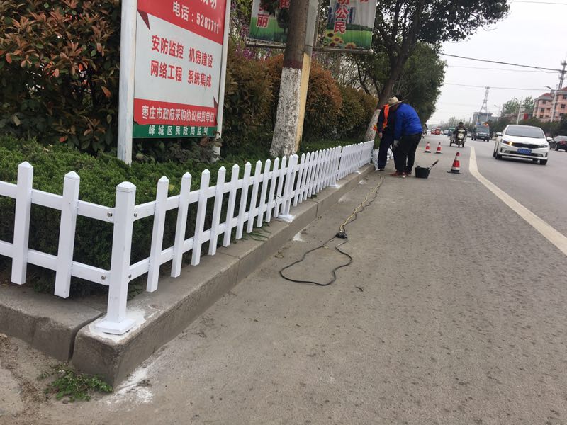 pvc護欄作為交通道路護欄的優點是什麽
