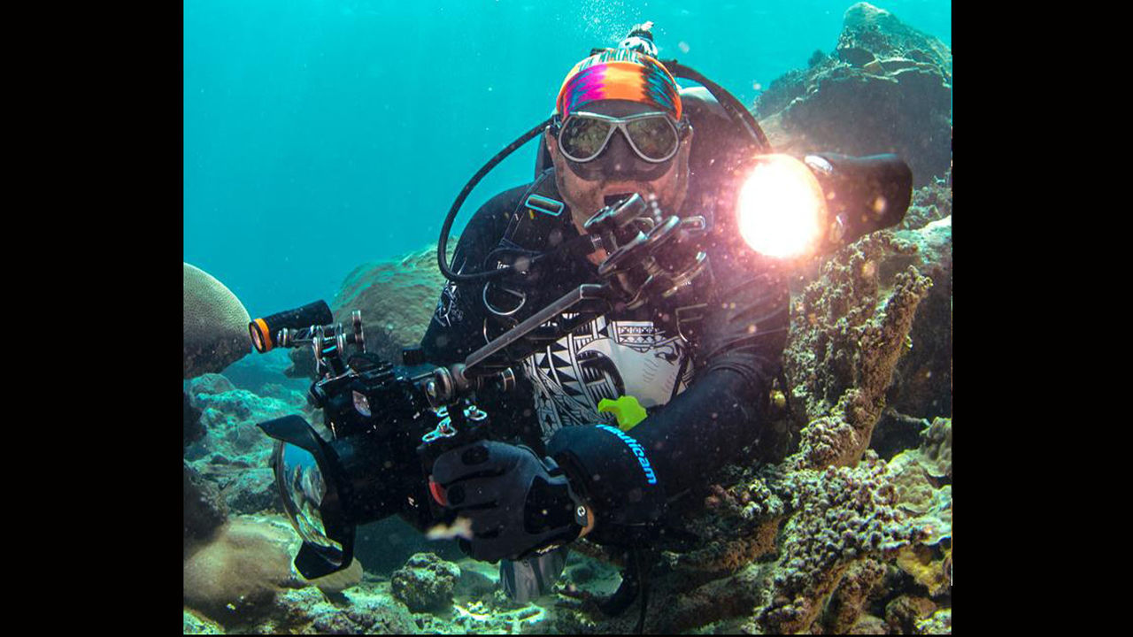 OrcaTorch 水下（xià）攝影手電筒