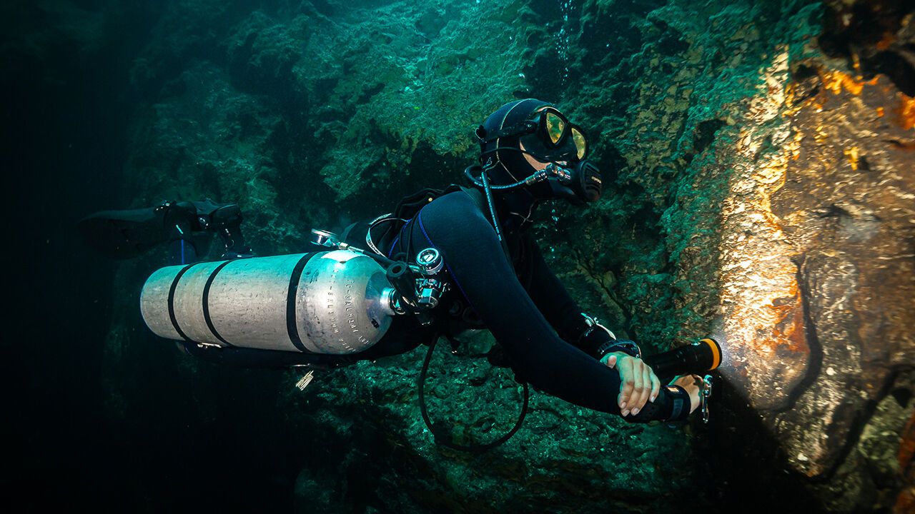 OrcaTorch D910V潛水攝影補光燈