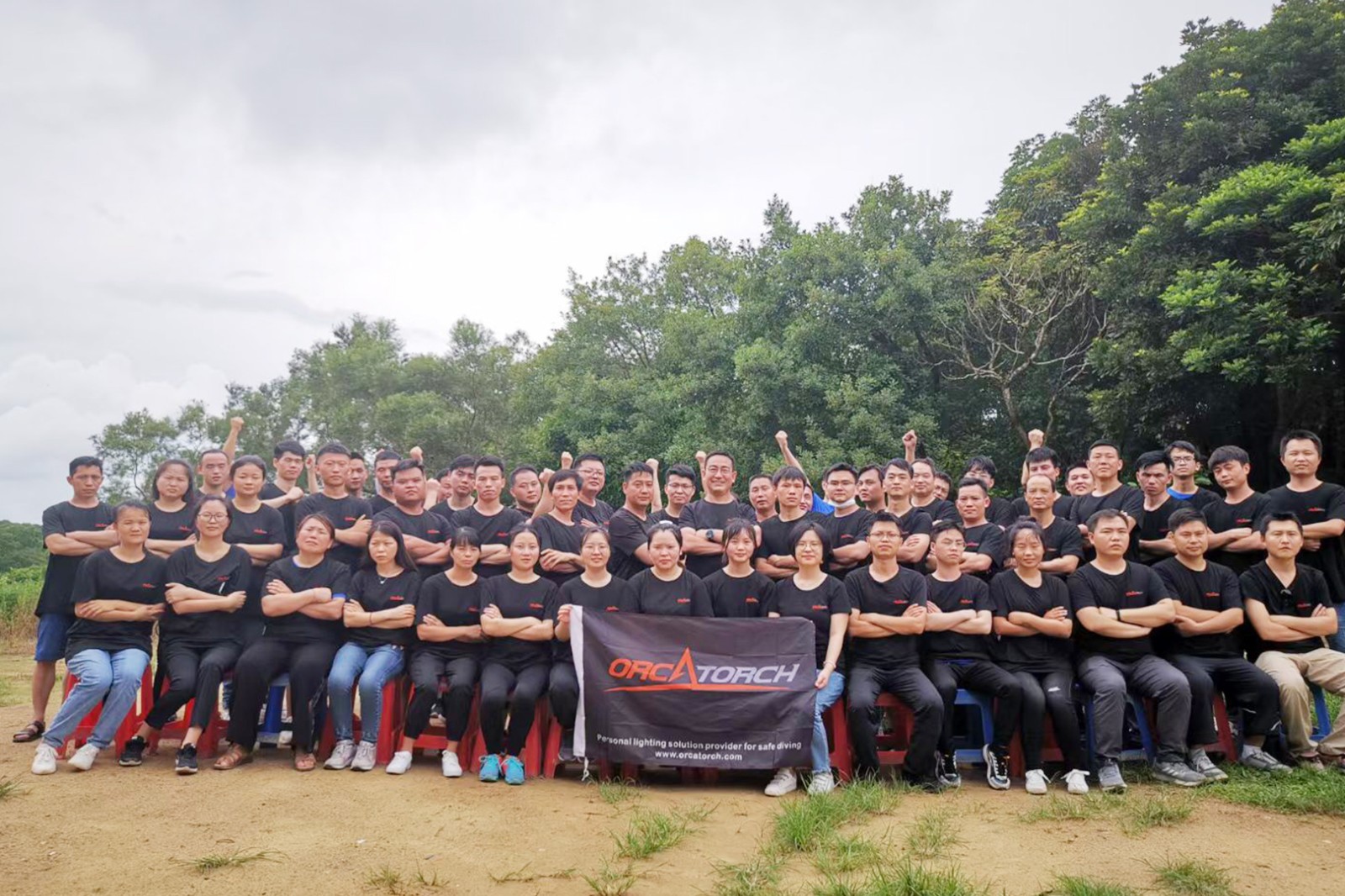 祝賀OrcaTorch木瓜视频潛水手電筒成立7周年