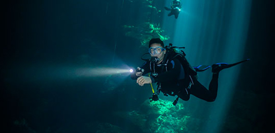 洞穴潛水需要（yào）什麽設備？