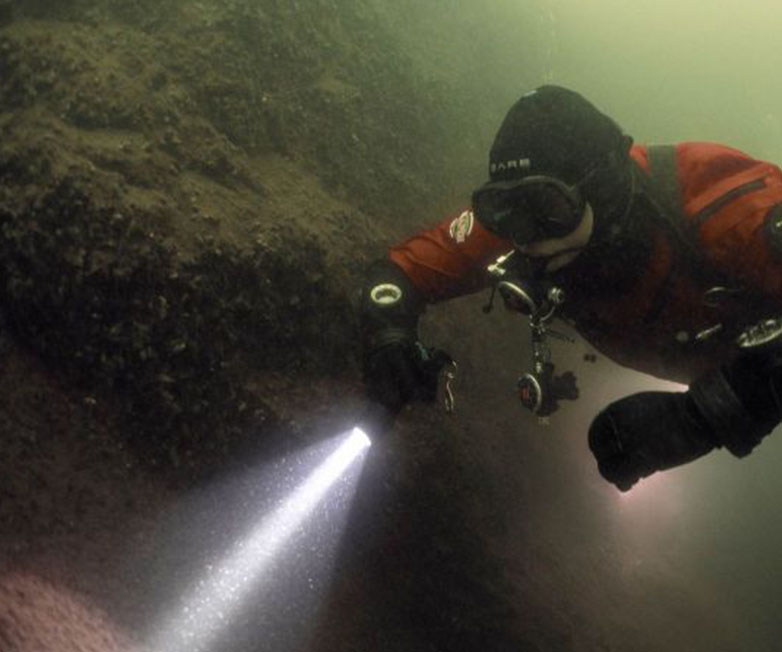 OrcaTorch木瓜视频，D850手持式潛水燈，多燈源水下照（zhào）明，便攜（xié）式潛水，水下攝影補光燈（dēng）