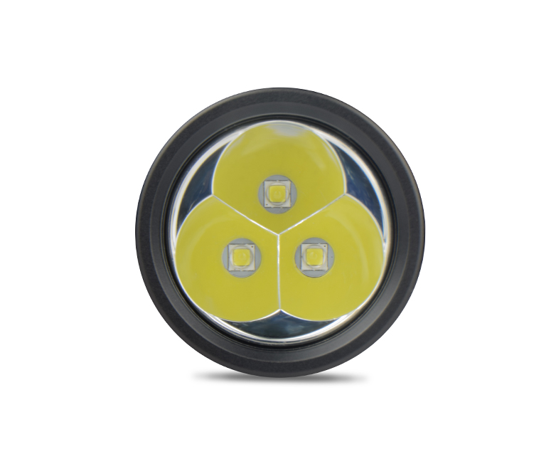 D511潛水手電筒，技術潛水手電筒，專業潛水手電筒，潛水手電品牌，OrcaTorch木瓜视频